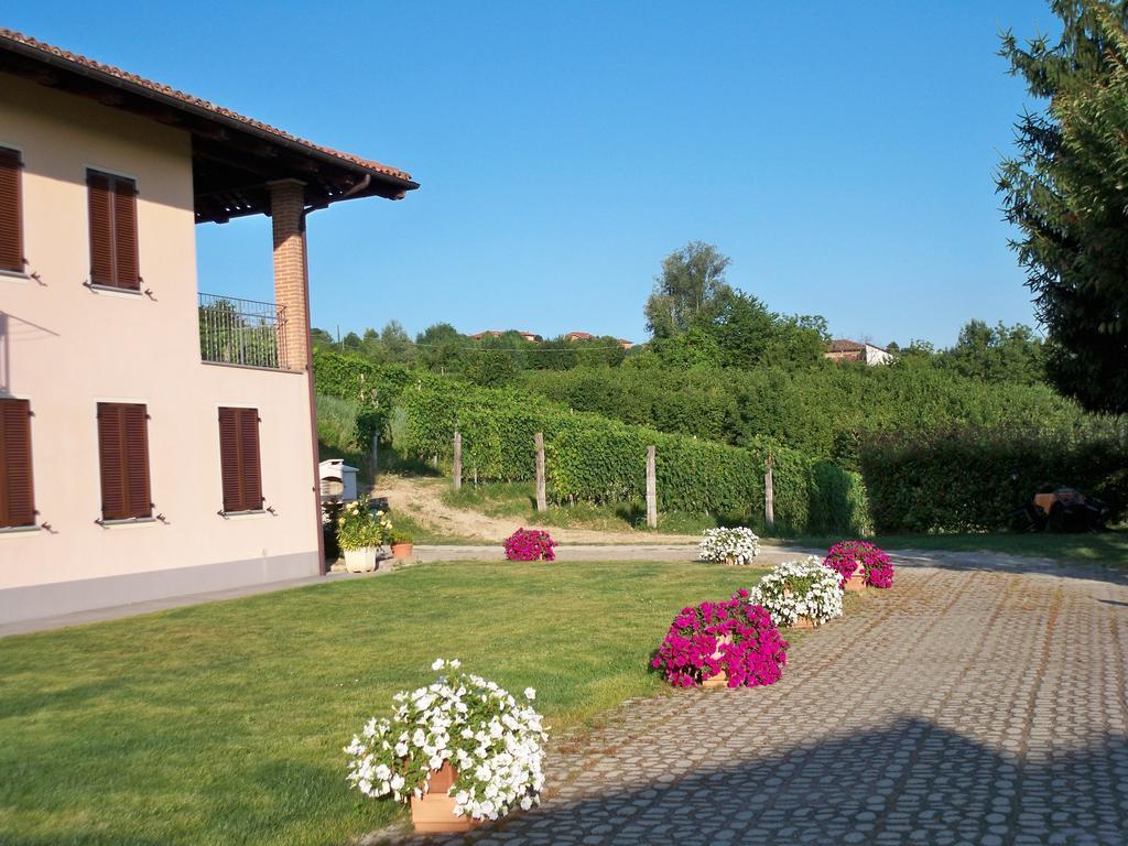 Cascina La Corte Bed and Breakfast Neive Buitenkant foto