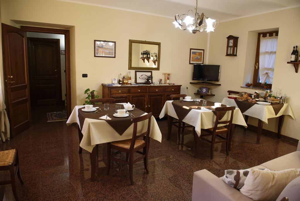 Cascina La Corte Bed and Breakfast Neive Buitenkant foto