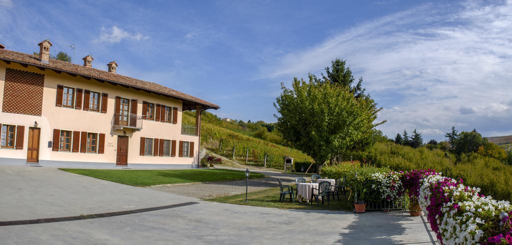 Cascina La Corte Bed and Breakfast Neive Buitenkant foto